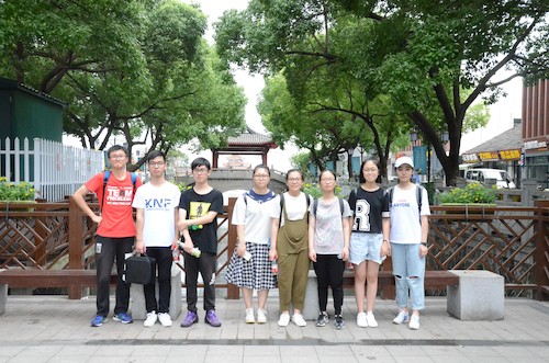 7月7日 黄色仓库
 赴余杭区测甲醛小分队 合照