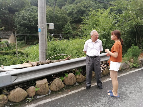 七月二十号  黄色仓库
赴大明山触摸自然小分队  对大明山住民进行采访8