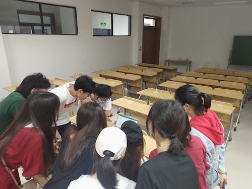 6月29日 黄色仓库
 线上教学效率社会实践小分队 活动预热 (5)