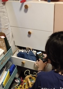 7月12日黄色仓库
空气质量检测小分队检测卧室柜子